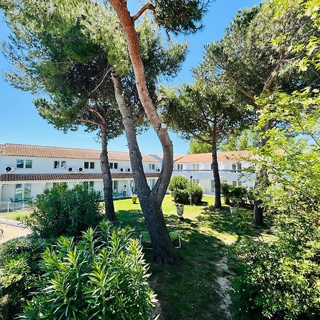 Artemia Aigues-Mortes - Hotel Avec Piscine المظهر الخارجي الصورة